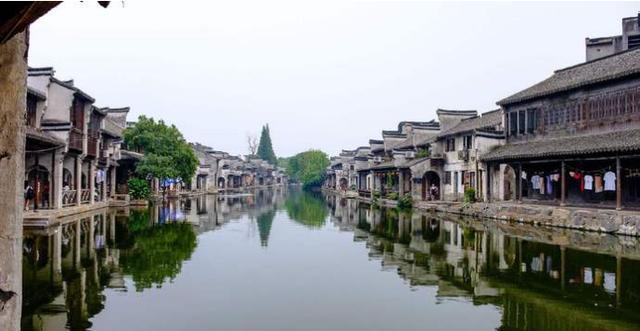 每天晨练爬山？游戏画面